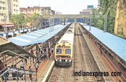 Indian Railways: ट्रेनों में पिछले साल एक दशक की सबसे ज्यादा चोरियां, 2014 से अब तक ढाई गुना बढ़ गए अपराध