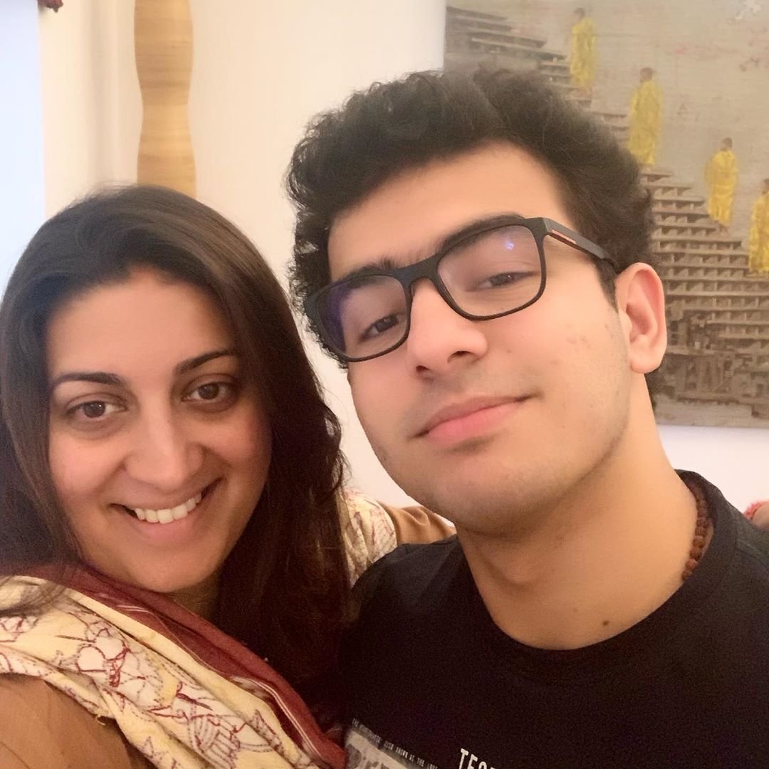 Smriti Irani, Smriti Irani Instagram, Smriti Irani son, Smriti Irani textile minister, Smriti Irani Maa Ka Atyachaar, Kahaani Ghar Ghar Ki, Smriti Irani family, Smriti Irani family picture, Mumbai Guide, Famous Personalities,Famous Personalities, Famous Personalities of India, Famous People, ,Smriti Irani,Zohr Irani,Smriti Irani Instagram