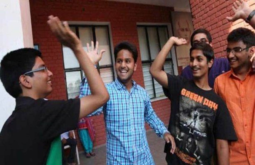 TN Board 12th results: प्रतीकात्मक फोटो (फोटो सोर्स: इंडियन एक्सप्रेस) 