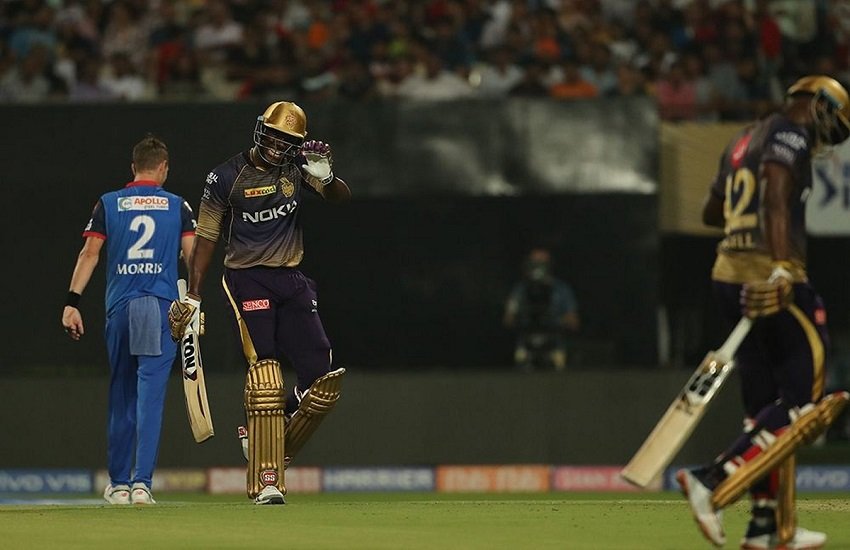 IPL 2019: एक मैच के दौरान बल्लेबाजी करते केकेआर के बल्लेबाज। (source- IPL Official site)
