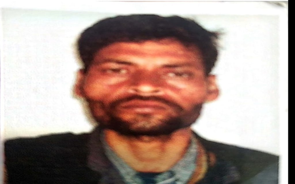 कानपुर में वोटिंग के दौरान इस शख्स की हुई मौत 
फोटो सोर्स- स्थानीय 