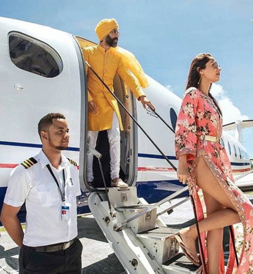 Manushi Chillar, Sabyasachi Mukherjee, Seychelles, Manushi Chillar wedding photoshoot, Manushi Chillar education, Sabyasachi instagram, मानुषी छिल्लर, सब्यसाची, मानुषी छिल्लर का वेड