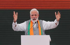 ="lok sabha, lok sabha elections 2019, Narendra Modi, Amit Shah, Mamata Banerjee, Priyanka Gandhi, Priyanka Gandhi rally, election day photos, 2019 election days in pictures, indian express, indian express photos"