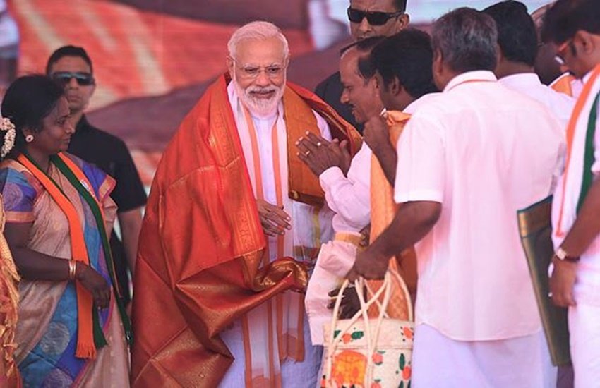 lok sabha, lok sabha election, lok sabha election 2019, lok sabha election 2019 schedule, lok sabha election date, lok sabha election 2019 date, लोकसभा चुनाव, लोकसभा चुनाव 2019, chunav, lok sabha chunav, lok sabha chunav 2019 dates, lok sabha news, election 2019, election 2019 news, Hindi news, news in Hindi, latest news, today news in Hindi, PM in karnatka, Karnataka election news, PM rally, Congress, JDS, state government