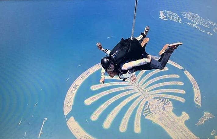 mouni roy, mouni roy sky diving, naagin actress mouni roy , mouni roy sky diving photo, mouni roy share photo, mouni roy latest photo, mouni roy fly in sky
