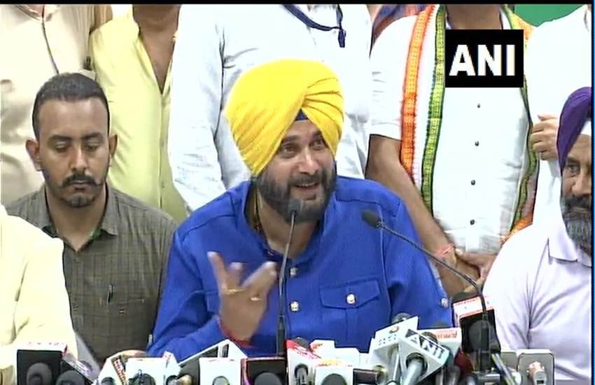 कांग्रेस नेता नवजोत सिंह सिद्धू। (Photo: ANI)