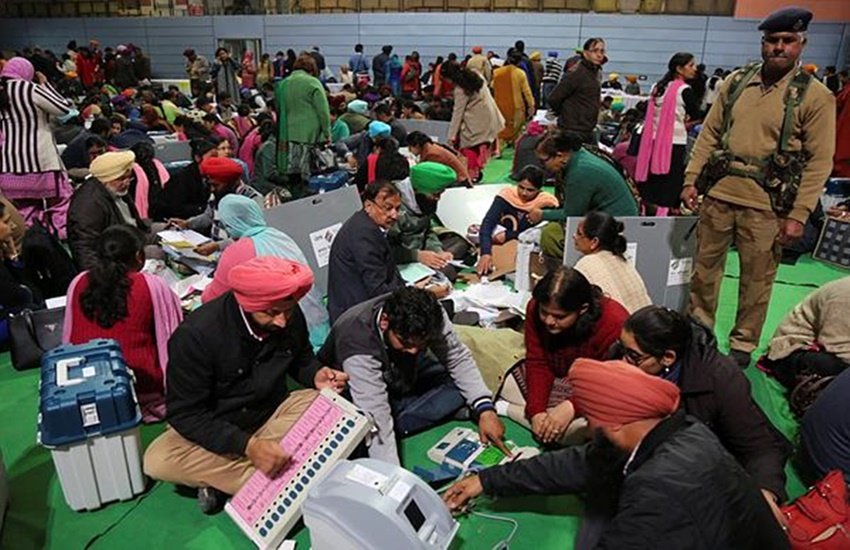 lok sabha, lok sabha election, lok sabha election 2019, lok sabha election 2019 schedule, lok sabha election date, lok sabha election 2019 date, लोकसभा चुनाव, लोकसभा चुनाव 2019, chunav, lok sabha chunav, lok sabha chunav 2019 dates, lok sabha news, election 2019, election 2019 news, Hindi news, news in Hindi, latest news, today news in Hindi, Bengal polling staff, central force, agitation