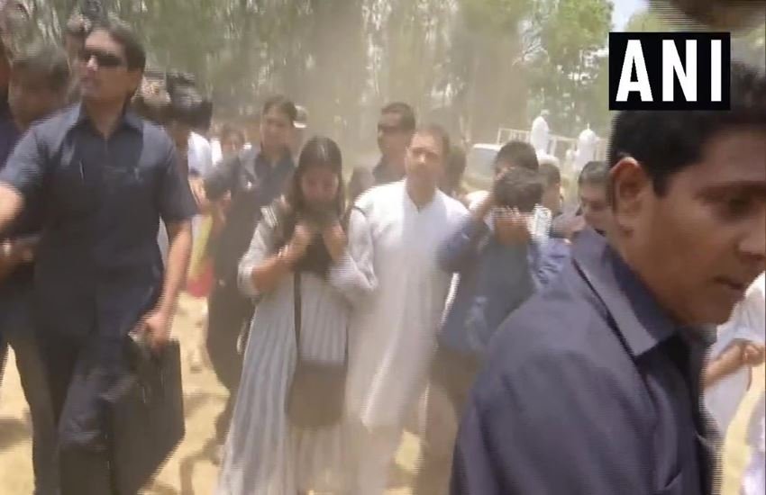 वायनाड में राहुल गांधी के रोड शो के दौरान हादसा। फोटो सोर्स : एएनआई