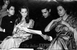 देखते ही सोनिया गांधी को दिल दे बैठे थे राजीव, टिशू पेपर पर कविता लिख किया था हाल-ए-दिल बयां