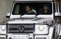 रणबीर कपूर से लेकर अनंत अंबानी तक, आखिर सबकों क्यों पसंद है Mercedes G63 SUV