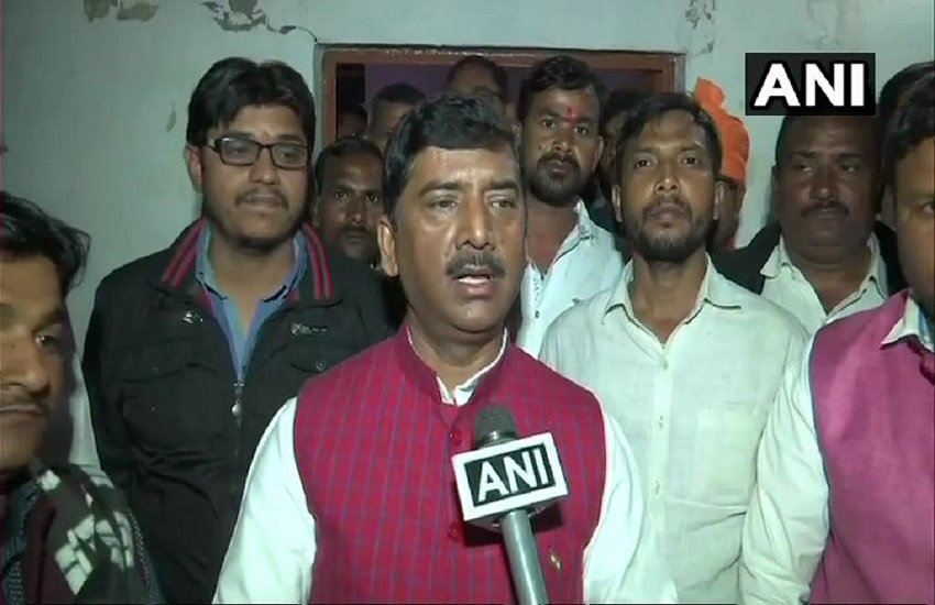 loksabha election: शरद त्रिपाठी और विधायक बघेल में हाथापाई हो गई थी। (pc- ANI) 