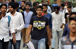 Sarkari Naukri-Result 2019: इन पदों पर आई हैं नौकरियां, आवेदन से लेकर आखिरी तारीख तक जानिए यहां