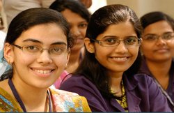 Sarkari Naukri-Result 2019: इन सरकारी विभागों में निकली है भर्तियां, ऐसे करें आवेदन