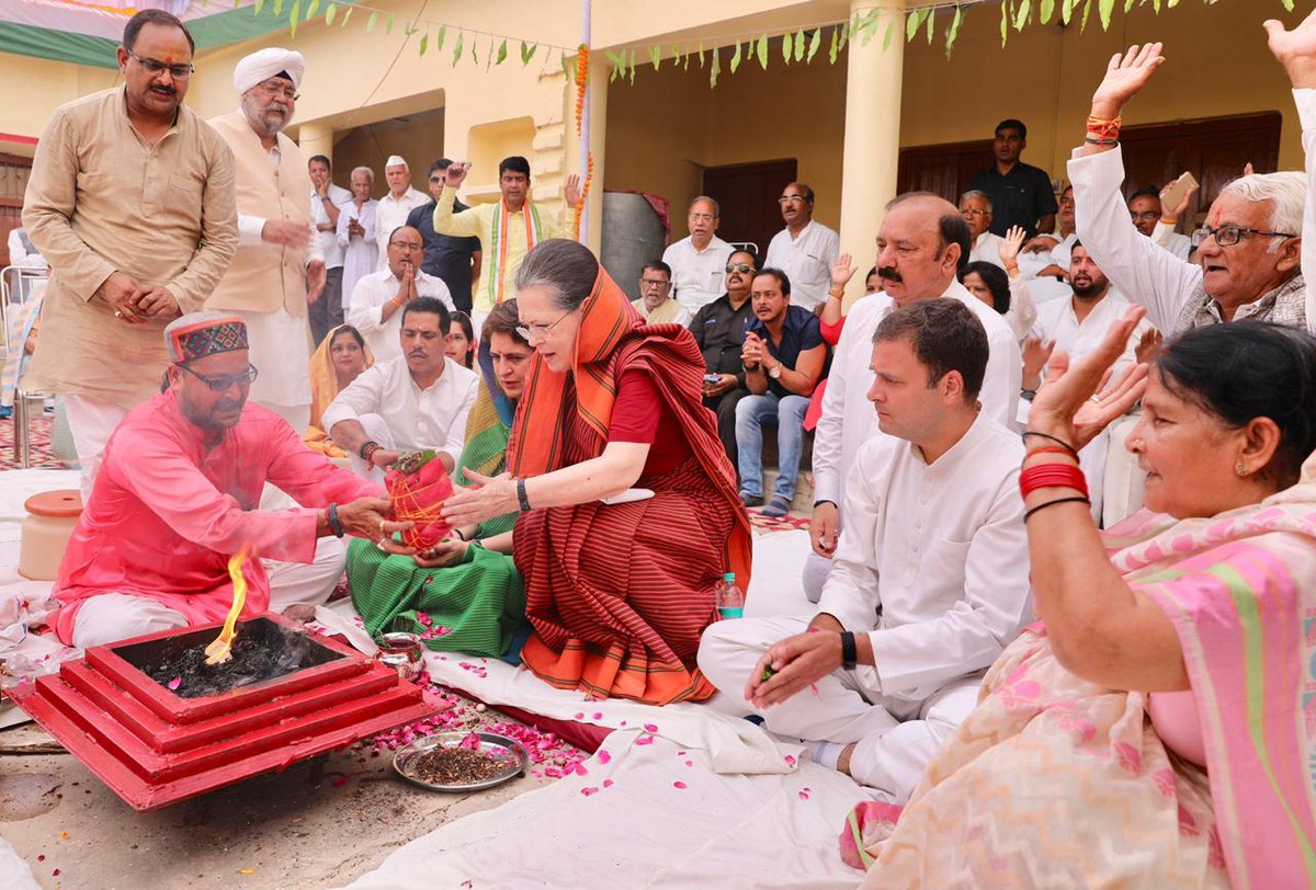 Sonia Gandhi, Smriti Irani, Sonia Gandhi havan, Smriti irani pooja, Sonia Gandhi nominations, Amethi, rae bareli, Smriti irani nomination, Uttar pradesh, Lok Sabha elections,