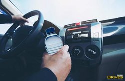 कार में रखा पानी का बोतल तो लग सकती है आग! सामने आया हैरान करने वाला VIDEO