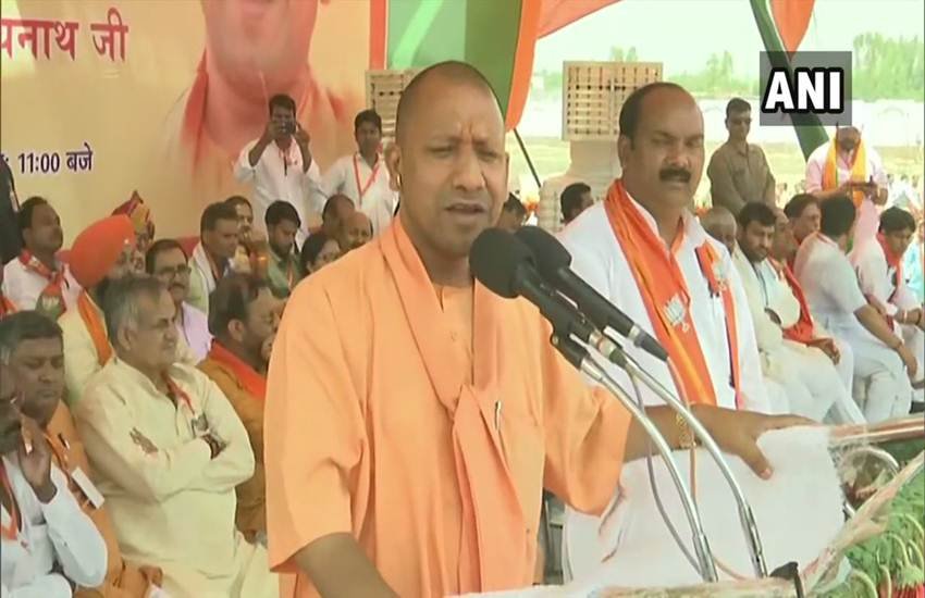 UP Politics, Yogi Adityanath, Suresh Khanna, SP, BSP, terrorist, Akhilesh Yadav, Samajwadi Party, CM yogi, Cases, BJP, NDA, lok sabha, lok sabha election, lok sabha election 2019, lok sabha election 2019 schedule, lok sabha election date, lok sabha election 2019 date, लोकसभा चुनाव, लोकसभा चुनाव 2019, chunav, lok sabha chunav, lok sabha chunav 2019 dates, lok sabha news, election 2019, election 2019 news