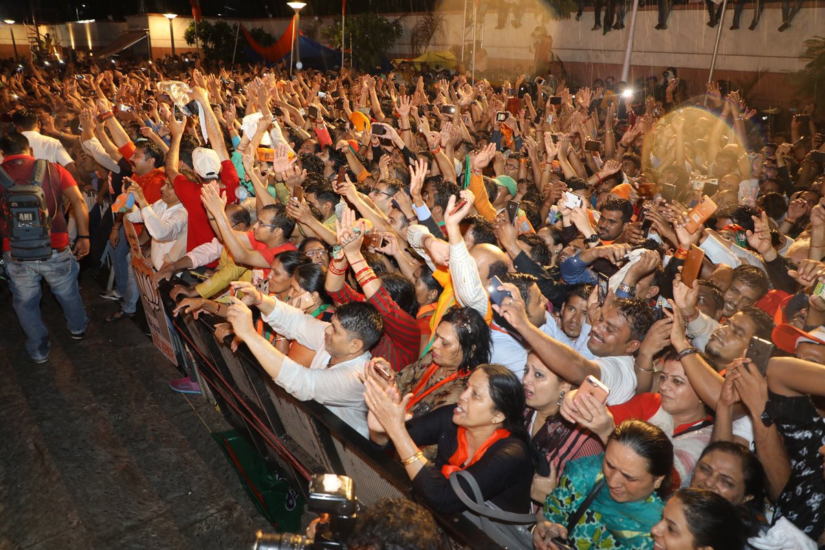 crowd