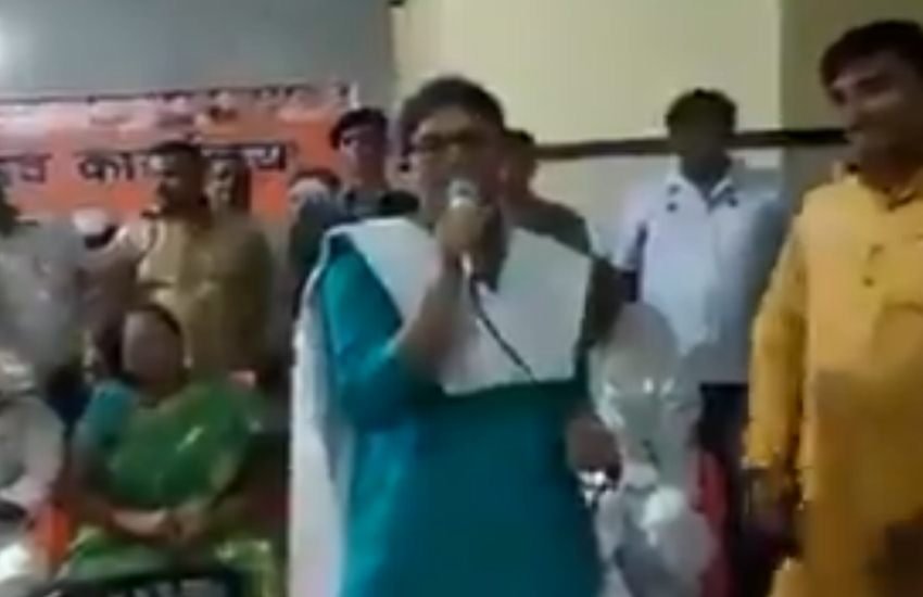 वायरल हो रहे वीडियो का स्क्रीनशॉट।