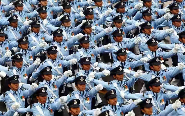 first Female fighter pilot, Bhawana Kanth, Female fighter pilot, MiG 21 fighter aircraft, Mohana Singh, Avani Chaturvedi