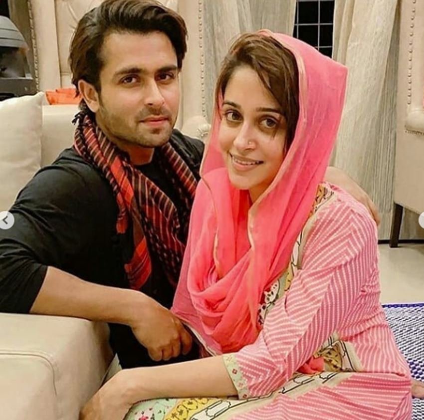 Dipika Kakkar and Shoaib Ibrahim, TV populer couple Dipika Kakkar and Shoaib Ibrahim, TV POWER COUPLE Dipika Kakkar and Shoaib Ibrahim, Dipika Kakkar and Shoaib Ibrahim, Dipika Kakkar and Shoaib Ibrahim enjoying ifftar party together, Dipika Kakkar and Shoaib Ibrahim with their family, Dipika Kakkar and Shoaib Ibrahim, colorful pictures OF Dipika Kakkar and Shoaib Ibrahim, ENTERTAINMENT NEWS, BOLLYWOOD NEWS, TELEVISION NEWS, ENTERTAINMENT NEWS