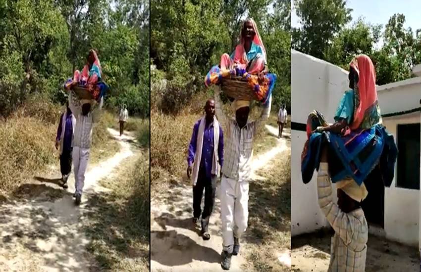 वृद्ध मां को झाबे में बिठाकर वोट कराने ले जाता शख्स, फोटो सोर्स- ट्विटर (WeUttarPradesh) 