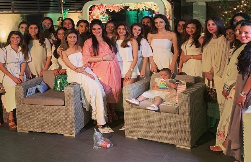 esha deol, esha deol baby shower, esha deol baby shower photos, esha deol 2nd baby, bharat takhtani, enetertainment news