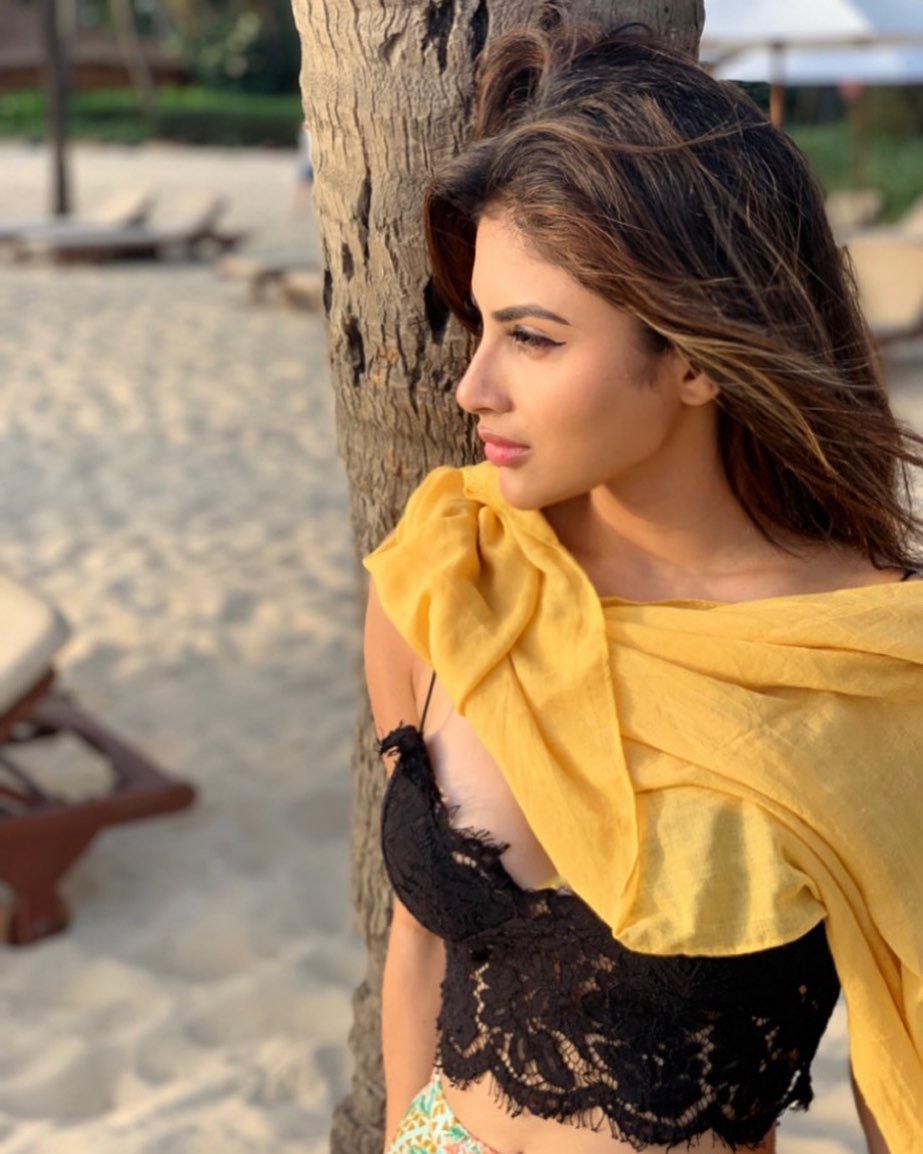 Mouni Roy, Mouni Roy pics, Mouni Roy hot pics, Mouni Roy films, Mouni Roy in Brahmastra, Mouni Roy beach vacation