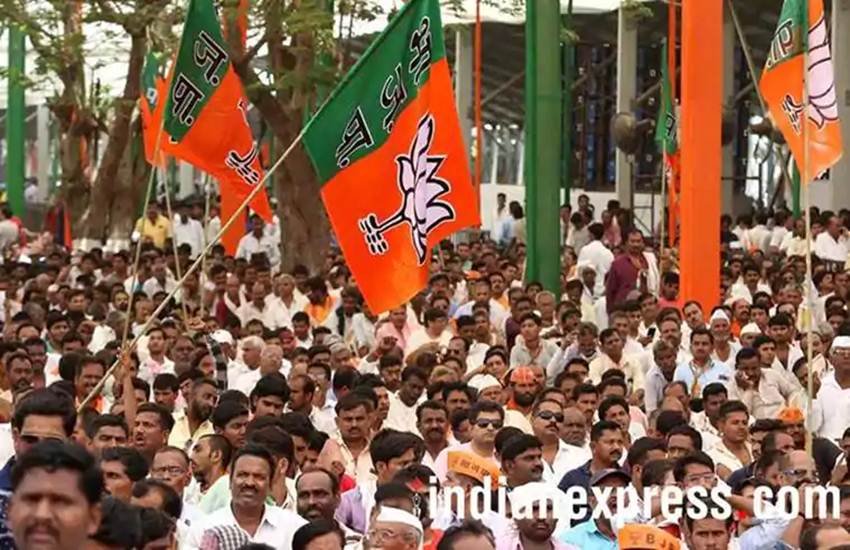 पुलिस ने संबंधित धाराओं के अलावा मॉडल कोड ऑफ कंडक्ट के उल्लंघन का मामला भी दर्ज किया है।(फाइल फोटो) पुलिस ने संबंधित धाराओं के अलावा मॉडल कोड ऑफ कंडक्ट के उल्लंघन का मामला भी दर्ज किया है।(फाइल फोटो)