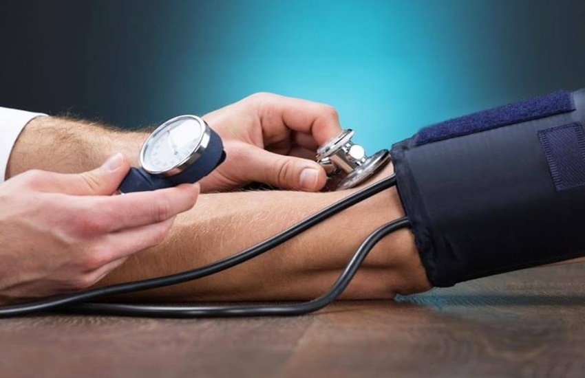 ब्लड प्रेशर मेजरमेंट (Source: Dreamstime) ब्लड प्रेशर मेजरमेंट (Source: Dreamstime)