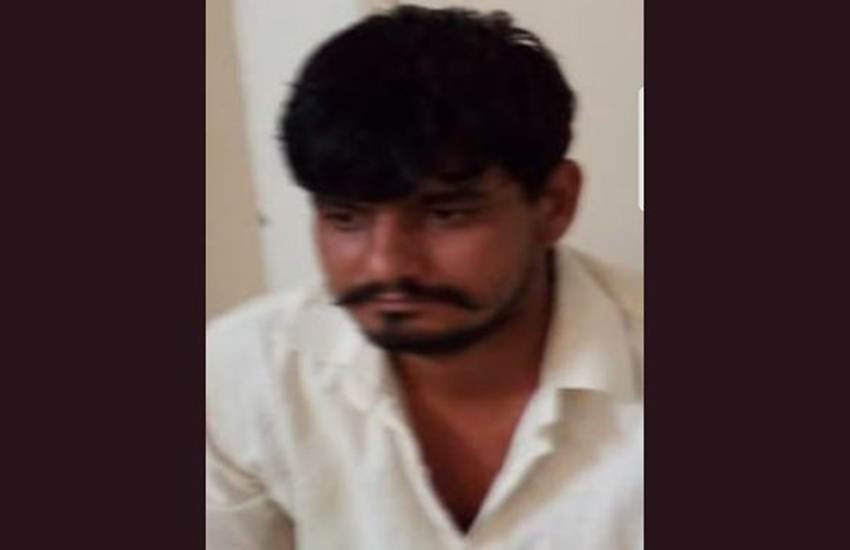 हरियाणा का कुख्यात गैंग्स्टर रमेश लोहार। (फोटो सोर्स: Twitter Handle/Navdeep virk) हरियाणा का कुख्यात गैंग्स्टर रमेश लोहार। (फोटो सोर्स: Twitter Handle/Navdeep virk)