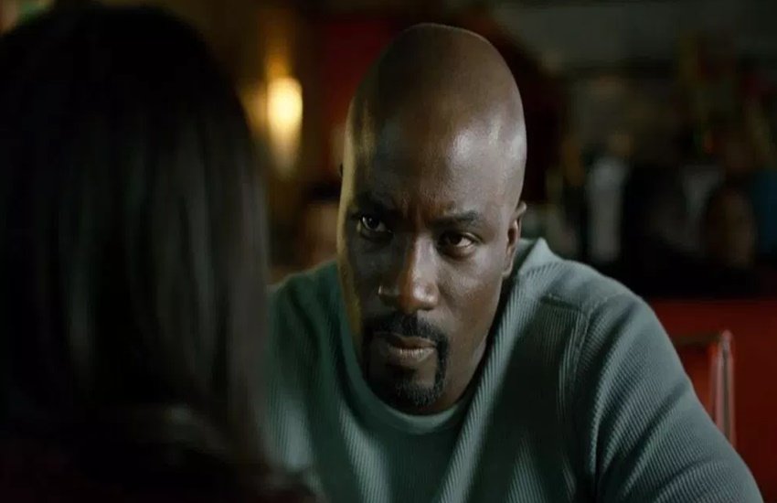 Luke Cage- इस फिल्म में ल्यूक केज और मिस्टी नाइट के बीच काफी सेक्स सीन्स हैं। फिल्म में माइक कोल्टर, महरशला अली, सिमोन मिसाइल और थियो रॉसी ने अभिनय किया था।