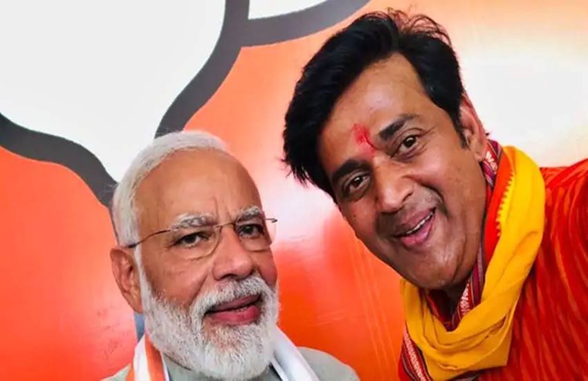 नरेन्द्र मोदी के साथ रवि किशन, फोटो सोर्स- ट्विटर (@ravikishan)