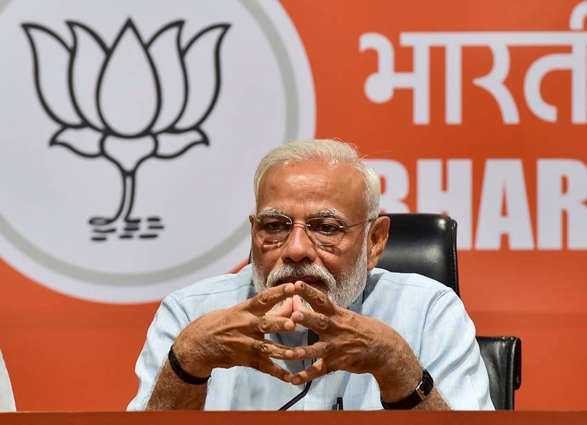 Loksabha Elections 2019, Narendra Modi, PM, BJP, First Press Conference, PC, Mann ki Baat, Amit Shah, BJP Headquarters, New Delhi, Face Reactions, Body Language, BJP PM, Photos, Photo Gallery, News Gallery, Political Gallery, Hindi News