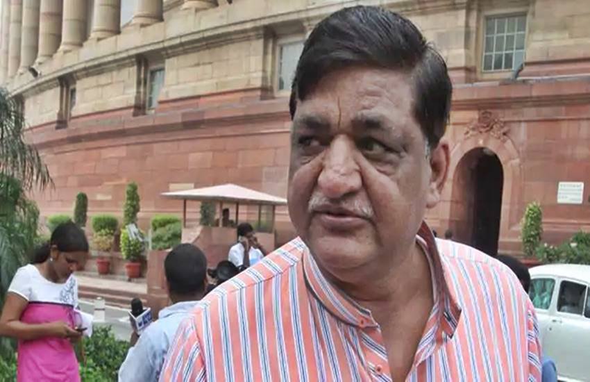 नरेश अग्रवाल, फोटो सोर्स- इंडियन एक्सप्रेस