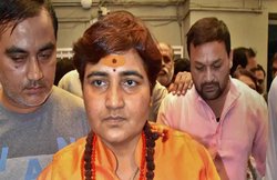 साध्वी प्रज्ञा ठाकुर ने नाथूराम गोडसे को बताया देशभक्त, तीखी आलोचना के बाद मांगी माफी