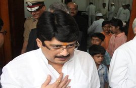 UP Politics, Raja Bhaiya, Voting, Fourth Phase Voting, Raja Bhaiya, Markandey Shahi, Vote, Raghuraj Pratap Singh, Kunda, lok sabha, lok sabha election, lok sabha election 2019, lok sabha election 2019 schedule, lok sabha election date, lok sabha election 2019 date, लोकसभा चुनाव, लोकसभा चुनाव 2019, chunav, lok sabha chunav, lok sabha chunav 2019 dates, lok sabha news, election 2019, election 2019 news