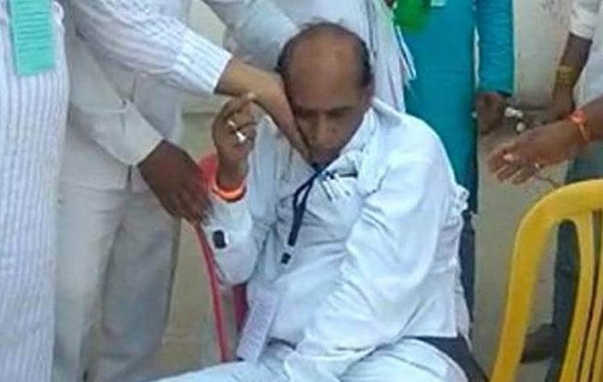 मध्य प्रदेश के सिहोर जिला के कांग्रेस अध्यक्ष रतन सिंह ठाकुर की हार्ट-अटैक से मौत। (फोटो क्रेडिट/Newsroom Post)