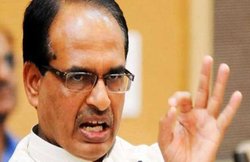 Lok Sabha 2019: भाजपा को वोट देने पर गोली मारने का आरोप, शिवराज बोले-एमपी को बंगाल नहीं बनने देंगे