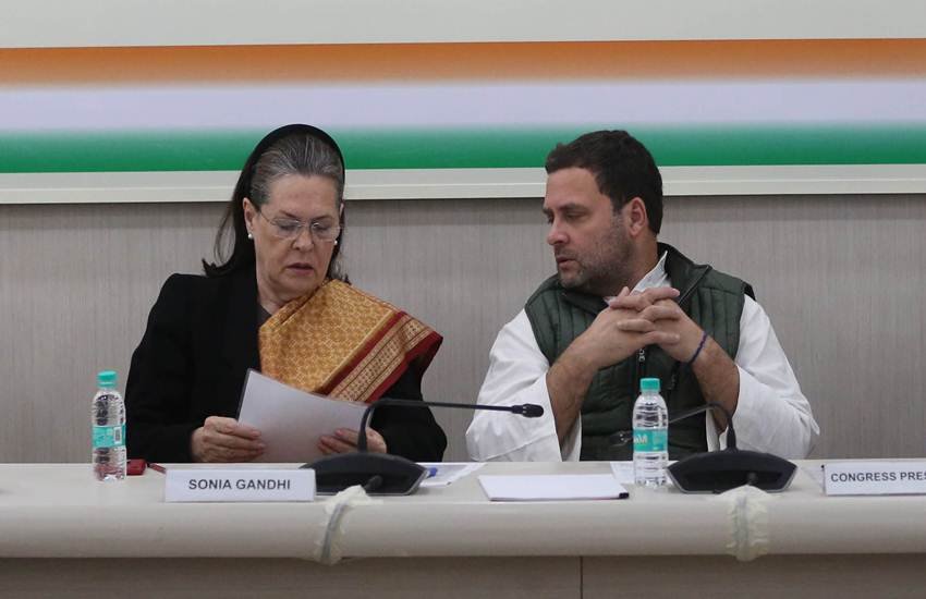 Loksabha Elections 2019, Elections 2019, Sonia Gandhi, UPA, Master Plan, Rahul Gandhi, PM, Priyanka Gandhi Vadra, Congress, K Chandrashekhar Rao, Telangana Rashtra Samiti, Telangana, MK Stalin, DMK, Tamil Nadu, Sharad Pawar, NCP, Maharashtra, Mayawati, BSP, UP, Mamata Banerjee, TMC, West Bengal, Kamalnath, Madhya Pradesh, Naveen Patnaik, BJD, Odisha, Ram Vilas Paswan, LJP, Nitish Kumar, JDU, Bihar, Narendra Modi, Amit Shah, BJP, NDA, Shiv Sena, Uddhav Thackeray, Swati Chaturvedi, Author, Journalist, State News, Politics News, India News, National News, Hindi News, लोकसभा चुनाव 2019, सोनिया गांधी, यूपीए, कांग्रेस, राहुल गांधी, प्रियंका गांधी, नरेंद्र मोदी, अमित शाह, भाजपा, एनडीए, सरकार, हिंदी समाचार