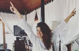 नरेंद्र मोदी, ट्विंकल खन्ना, अक्षय कुमार, Twinkle Khanna yoga pose, twinkle khanna tweet, Twinkle Khanna mocks modi, Twinkle Khanna copies modi, Twinkle Khanna, narendra modi kedarnath, Narendra Modi, news from bollywood News, news from bollywood News in Hindi, Latest news from bollywood News