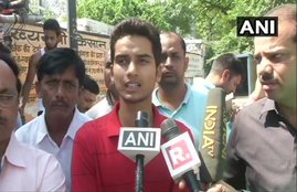 Amethi, Barauli, ex-village head, Surendra Singh, smriti irani close aide, shot dead, lucknow, vijay yatra, congress supporters, bjp mp, Hindi news, news in Hindi, latest news, today news in Hindi