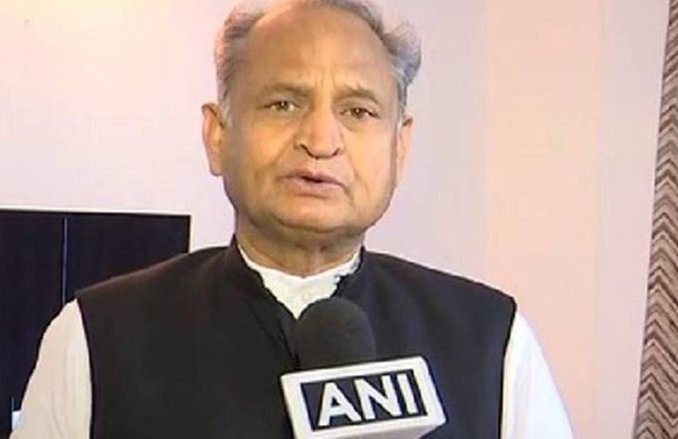 गवर्नर से छिनकर अपने पास ये अधिकार रखना चाहते हैं अशोक गहलोत, लाने जा रहे असेंबली में नया बिल
