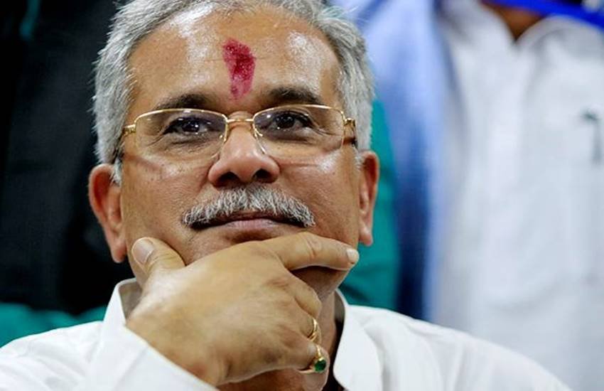 छत्तीसगढ़ के सीएम भोपाल में दिग्विजय के लिए चुनाव प्रचार करने पहुंचे थे। (फोटोः इंडियन एक्सप्रेस)
