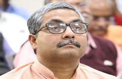 BJP प्रवक्ता: पाकिस्तान के राष्ट्रपिता होंगे महात्मा गांधी, भारत में उनके जैसे करोड़ों, कुछ लायक तो कुछ नालायक