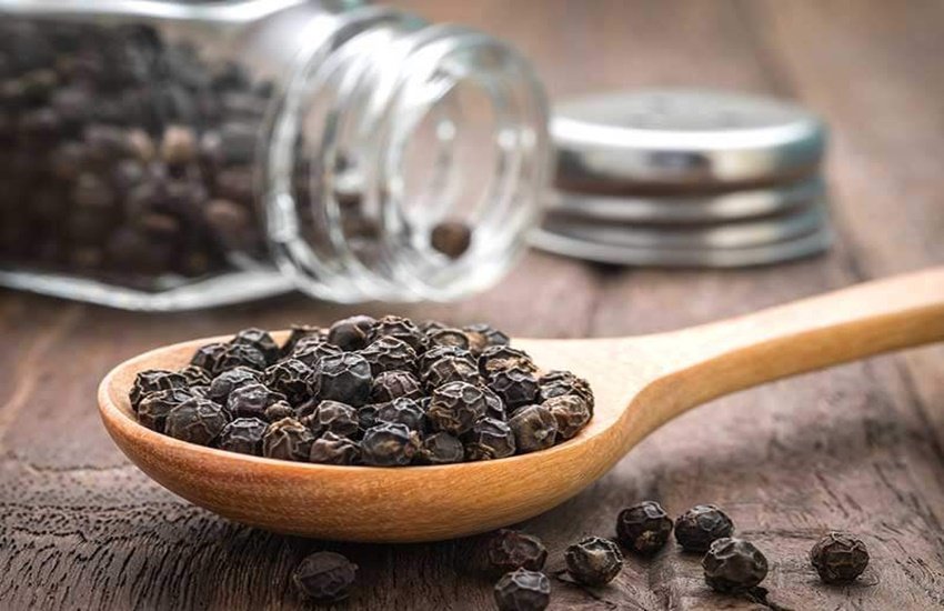 काली मिर्च (Source: Dreamstime) काली मिर्च (Source: Dreamstime)