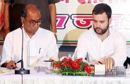 lok sabha, lok sabha election, lok sabha election 2019, lok sabha election 2019 schedule, lok sabha election date, lok sabha election 2019 date, लोकसभा चुनाव, लोकसभा चुनाव 2019, chunav, lok sabha chunav, lok sabha chunav 2019 dates, lok sabha news, election 2019, election 2019 news, Hindi news, news in Hindi, latest news, today news in Hindi, Bhopal election, digvijay singh, Sadhvi pragya singh, star campaigner, Congress, BJP