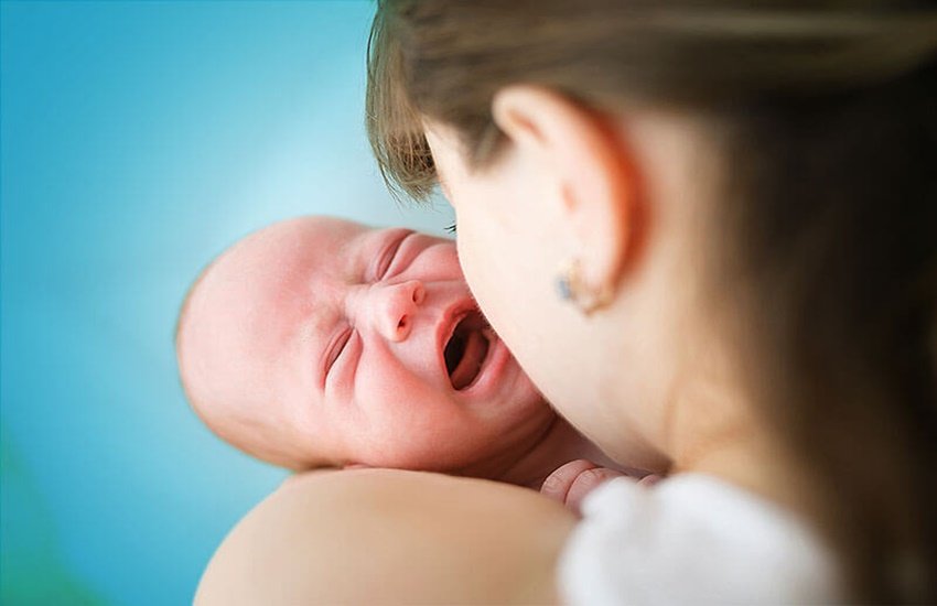 ब्रेस्टफीडिंग के दौरान हल्दी के लाभ (Source: Dreamstime)