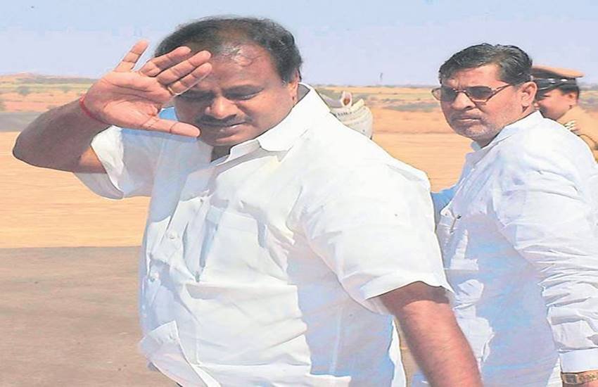 सीएम कुमार स्वामी ने अपने बयान से सिद्दारमैया पर साधा निशाना। (फोटोः इंडियन एक्सप्रेस)