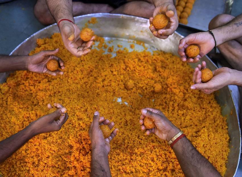 election results, election results time, Election counting, election results 2019, elections 2019, election results live, 2019 election results latest updates on election results, election results 2019 time, today election results live updates, results today, where to check election results, election results today, election results timing, BJP, congress, aap, UPA, NDA, Reaction, rahul gandhi, narendra modi
