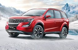 Mahindra XUV500 का सबसे सस्ता वैरिएंट हुआ लांच, कीमत है बस इतनी